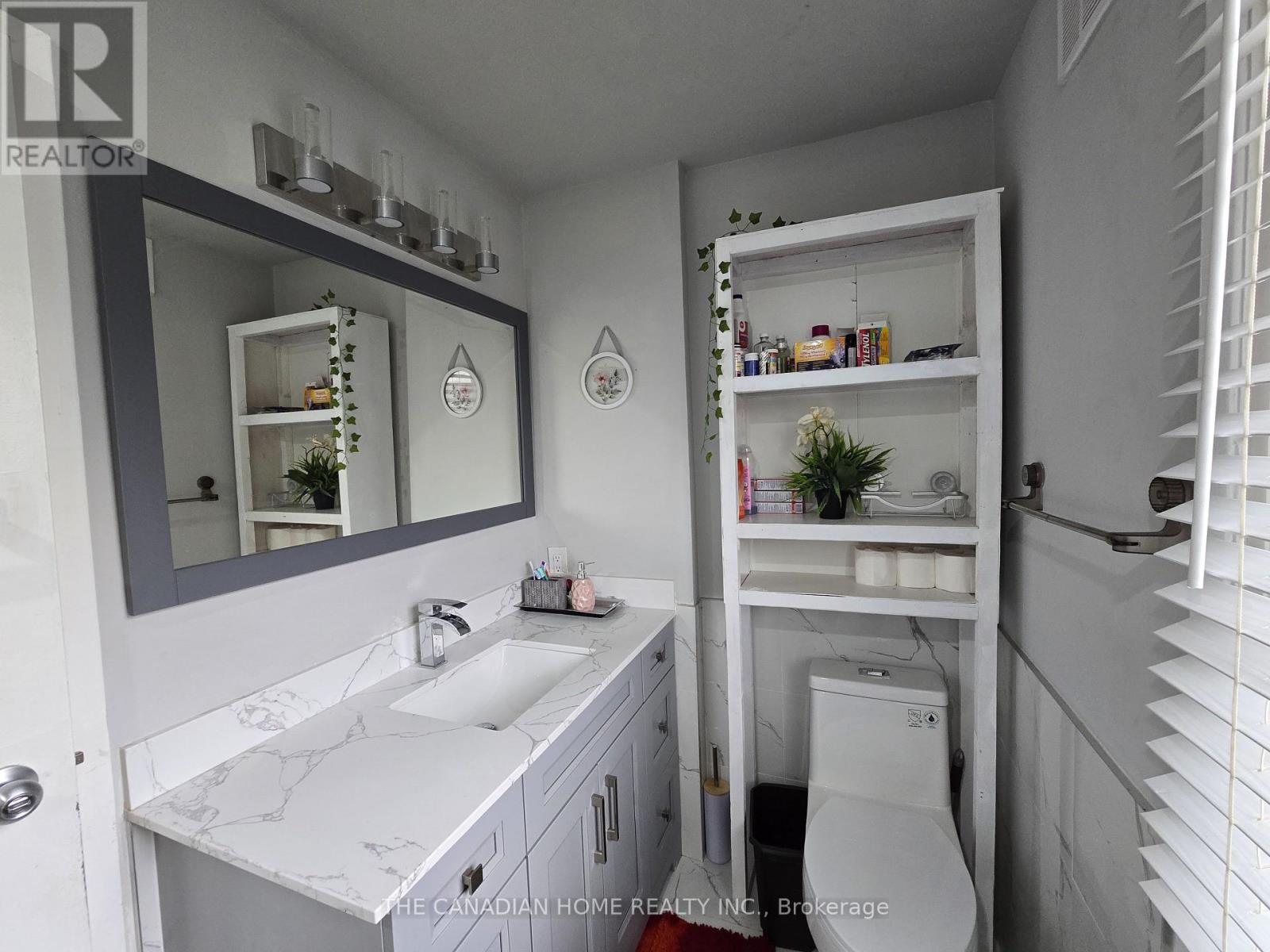 12 NORMA CRESCENT, Brampton (Westgate), Ontario, L6S4H2 — Photo 3