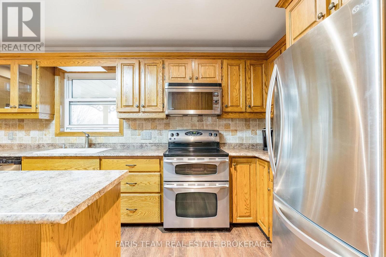 301 CONCESSION 4 ROAD E, Tiny, Ontario, L0L2T0 — Photo 12