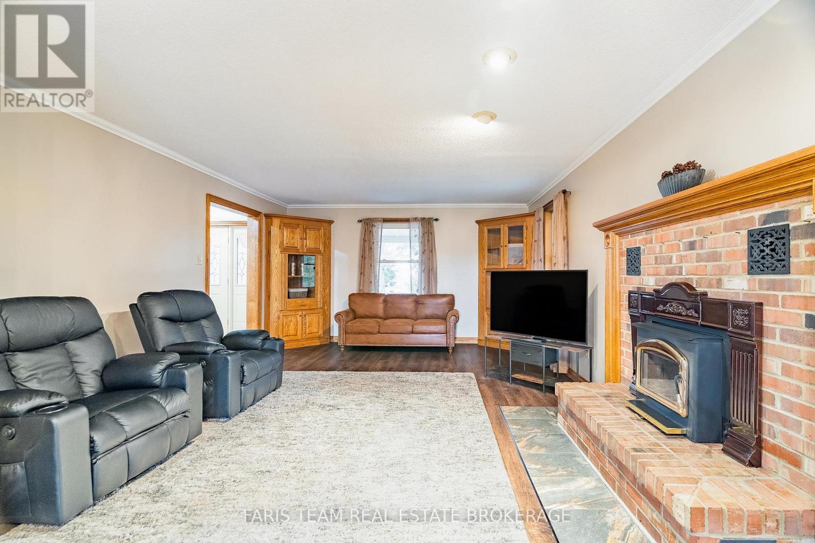 301 CONCESSION 4 ROAD E, Tiny, Ontario, L0L2T0 — Photo 17