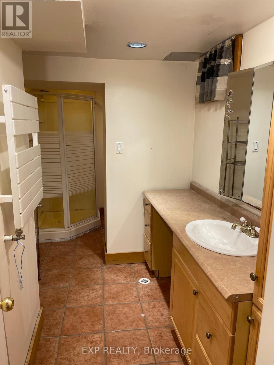 14926 CHINGUACOUSY ROAD, Caledon (Cheltenham), Ontario, L7C1Z5 — Photo 3