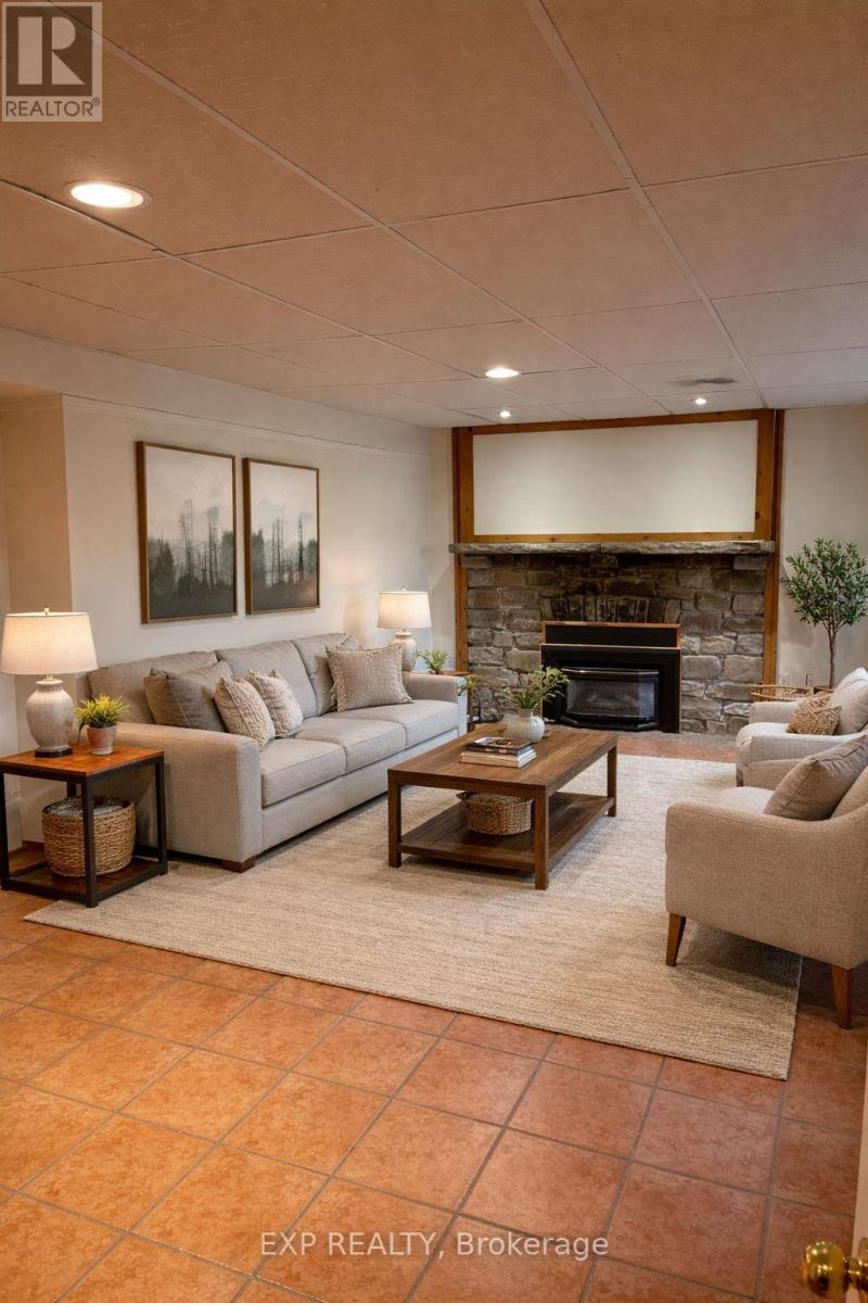 14926 CHINGUACOUSY ROAD, Caledon (Cheltenham), Ontario, L7C1Z5 — Photo 4