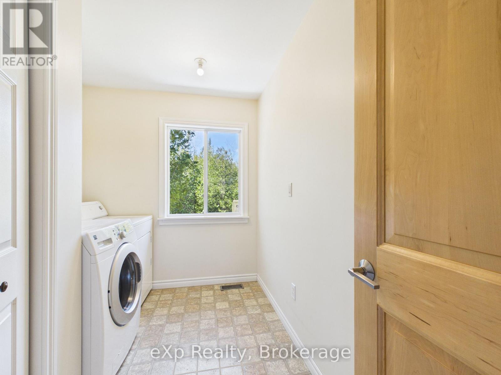 303709 SOUTH LINE, West Grey, Ontario, N0C1K0 — Photo 18