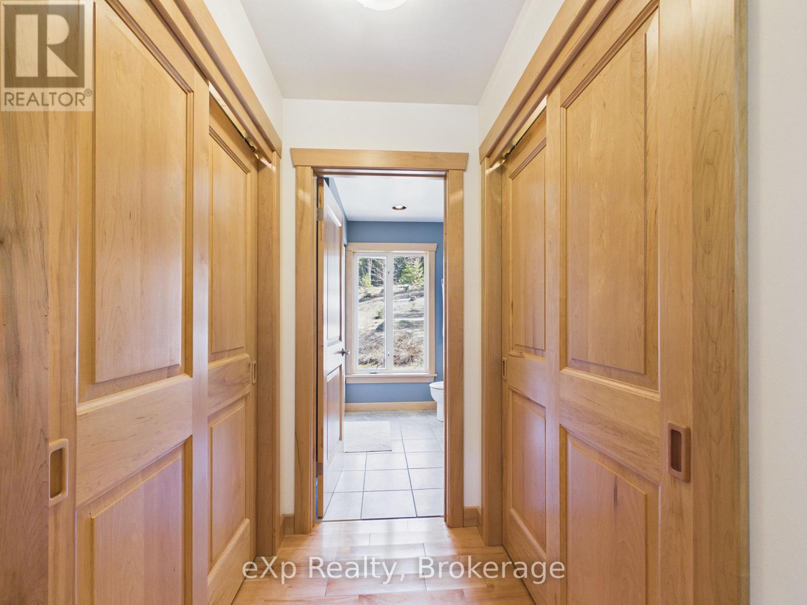 303709 SOUTH LINE, West Grey, Ontario, N0C1K0 — Photo 21