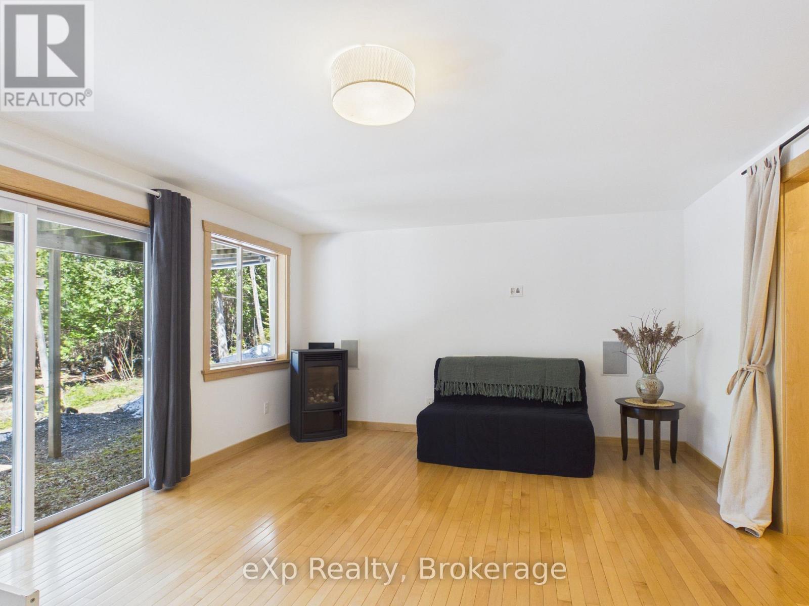 303709 SOUTH LINE, West Grey, Ontario, N0C1K0 — Photo 26