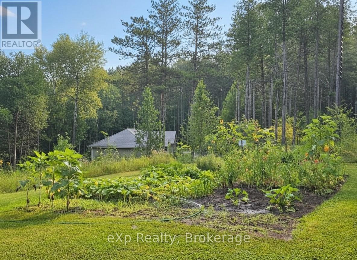 303709 SOUTH LINE, West Grey, Ontario, N0C1K0 — Photo 37