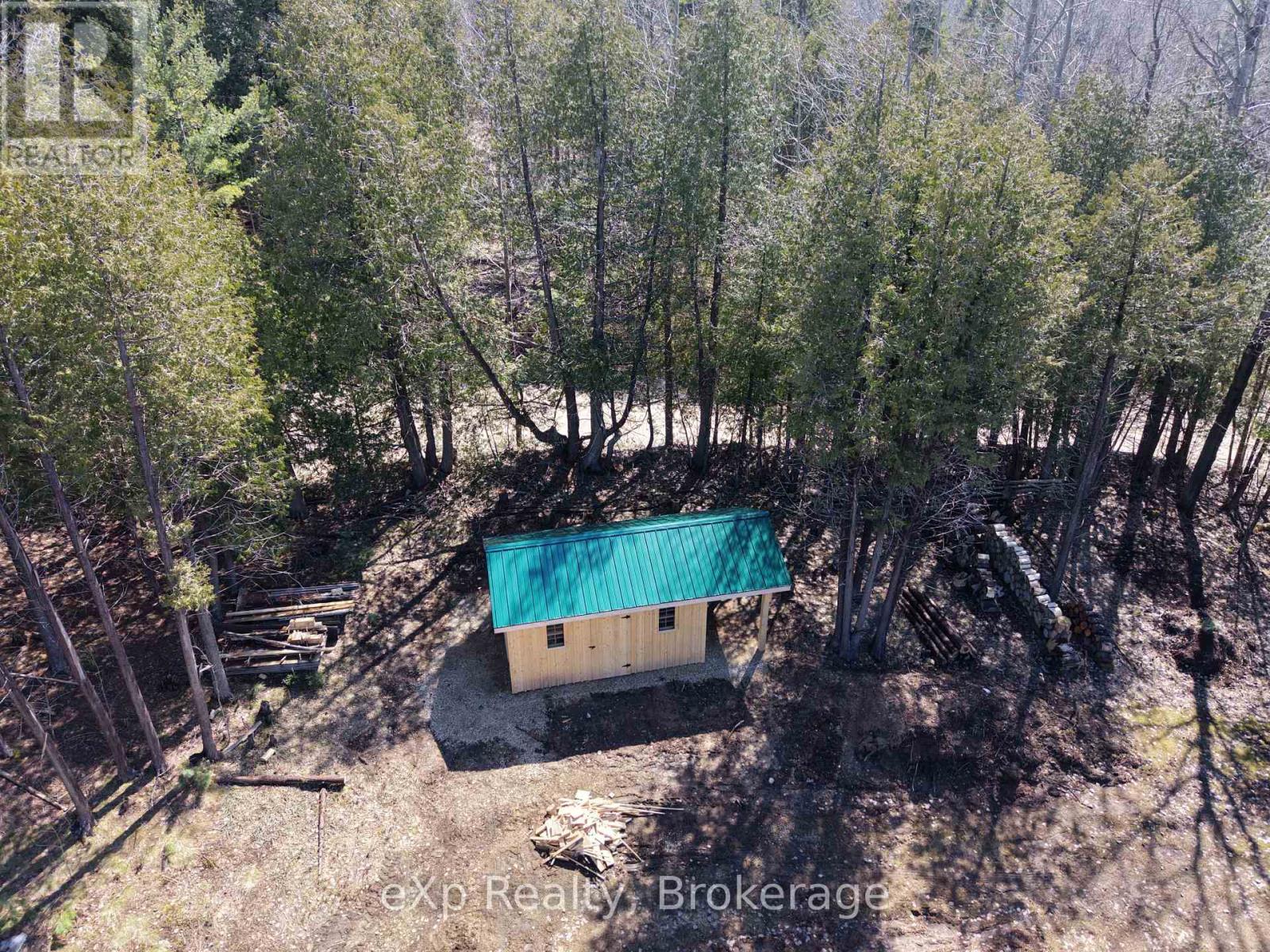 303709 SOUTH LINE, West Grey, Ontario, N0C1K0 — Photo 9