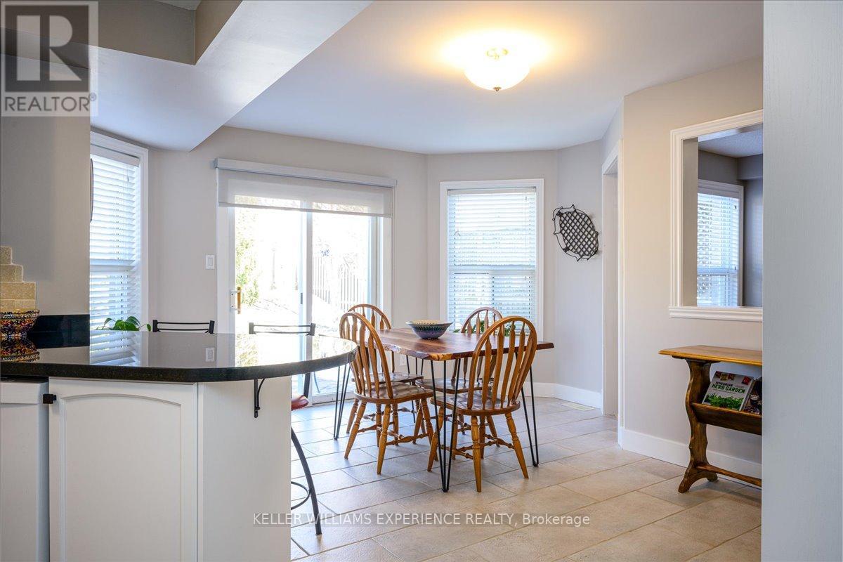 25 MUIR DRIVE, Barrie (Ardagh), Ontario, L4N0J1 — Photo 6