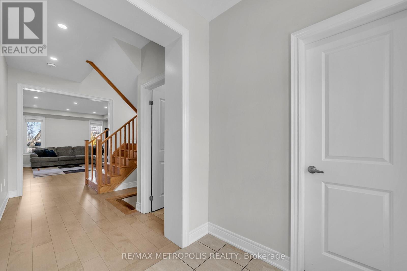 80 PRIDHAM PLACE, New Tecumseth (Tottenham), Ontario, L0G1W0 — Photo 5