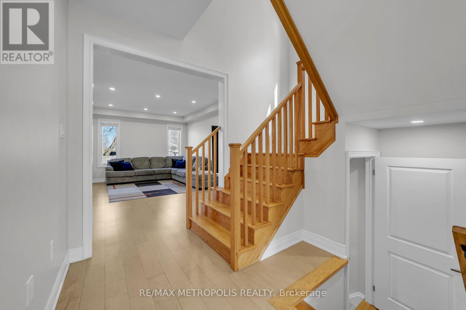 80 PRIDHAM PLACE, New Tecumseth (Tottenham), Ontario, L0G1W0 — Photo 6