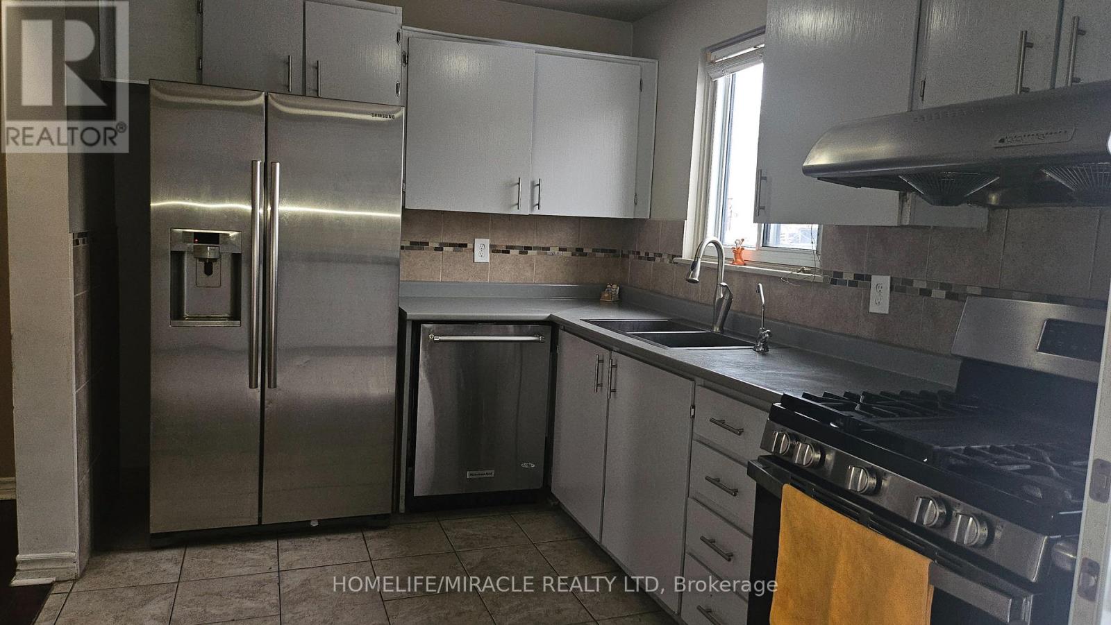 24-24 GUILDFORD CRESCENT, Brampton (Central Park), Ontario, L6S3K2 — Photo 4