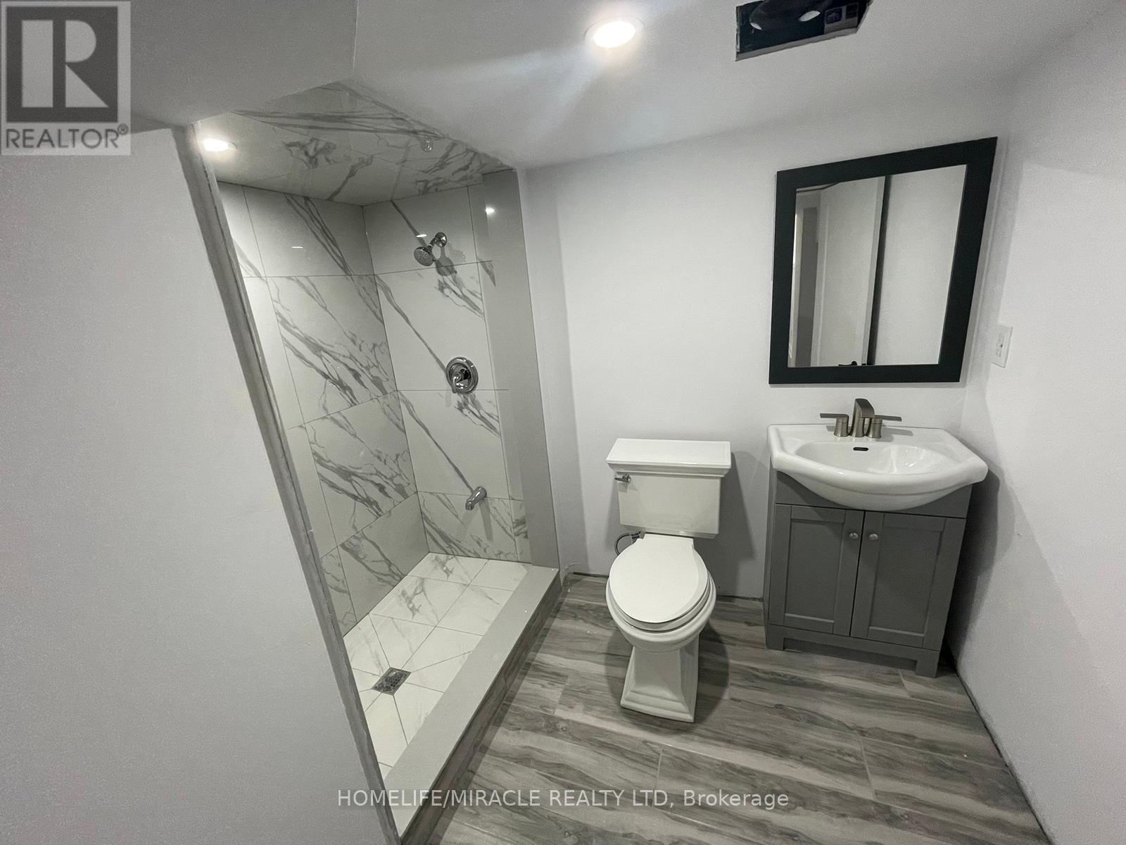 24-24 GUILDFORD CRESCENT, Brampton (Central Park), Ontario, L6S3K2 — Photo 8