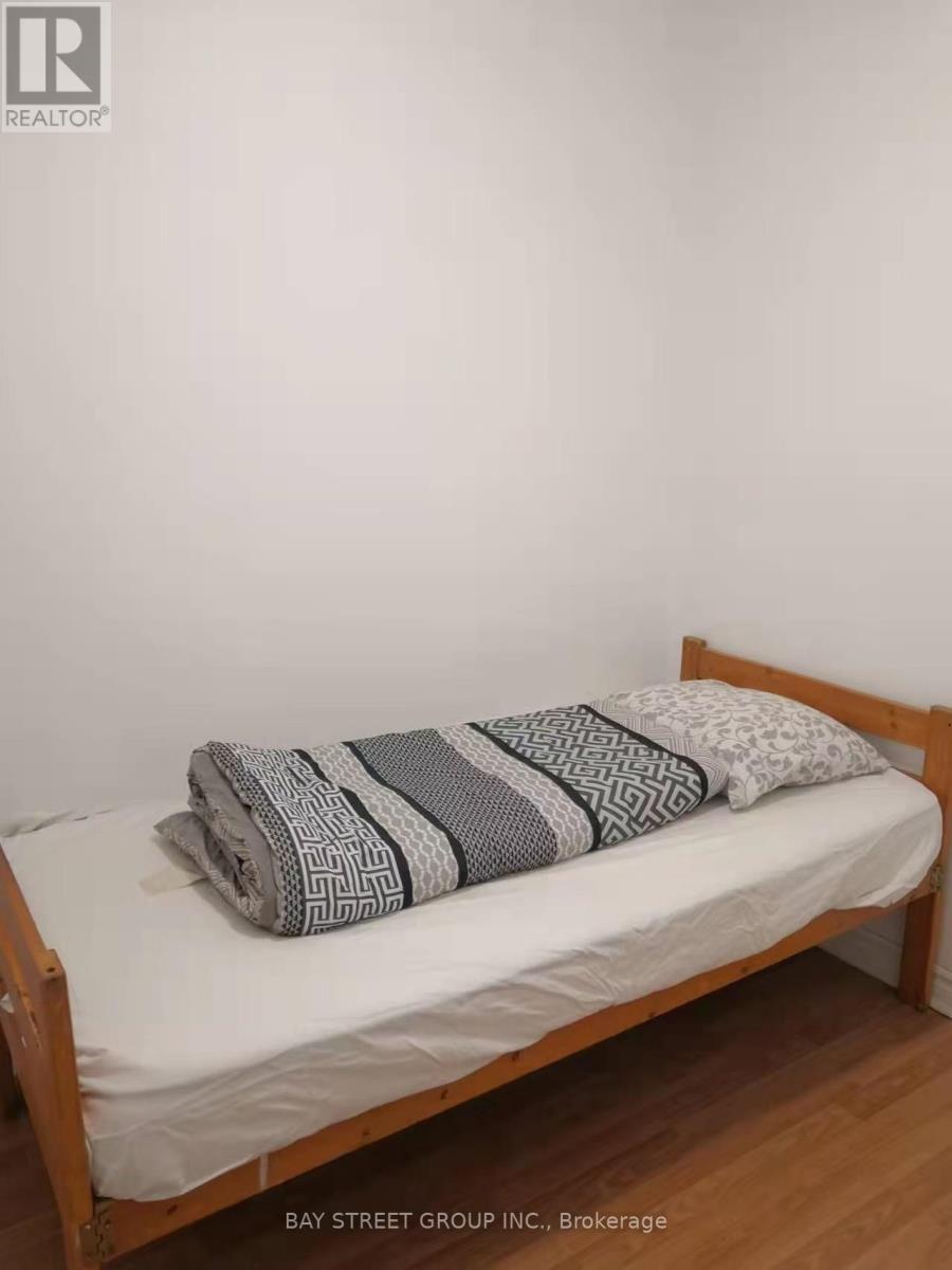 UPPER - 97 MICMAC CRESCENT, Toronto (Pleasant View), Ontario, M2H2K1 — Photo 7