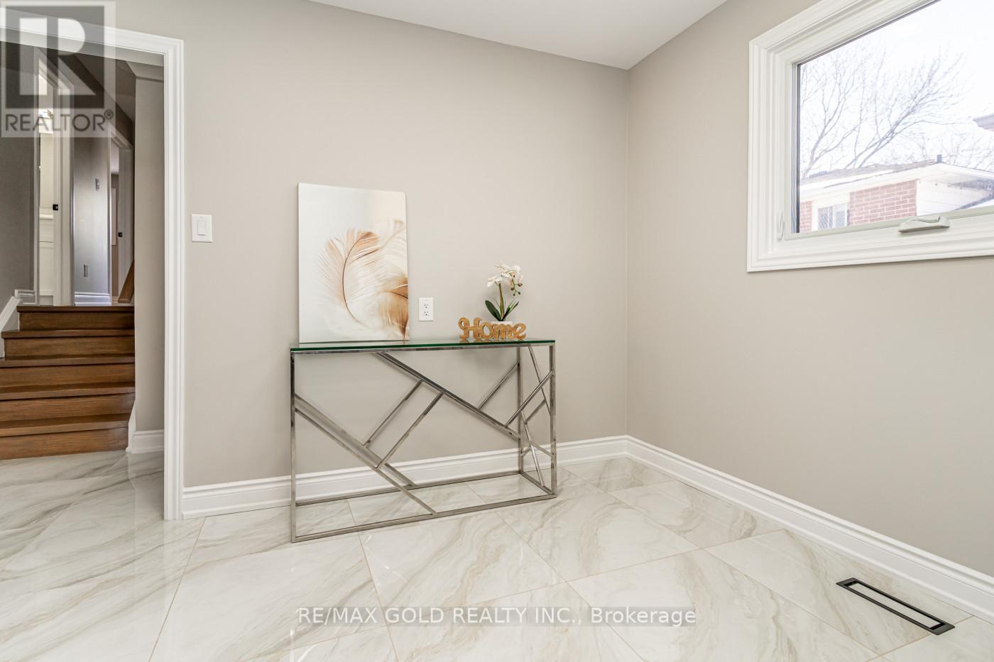 48 MALCOLM CRESCENT, Brampton (Central Park), Ontario, L6S3C8 — Photo 17