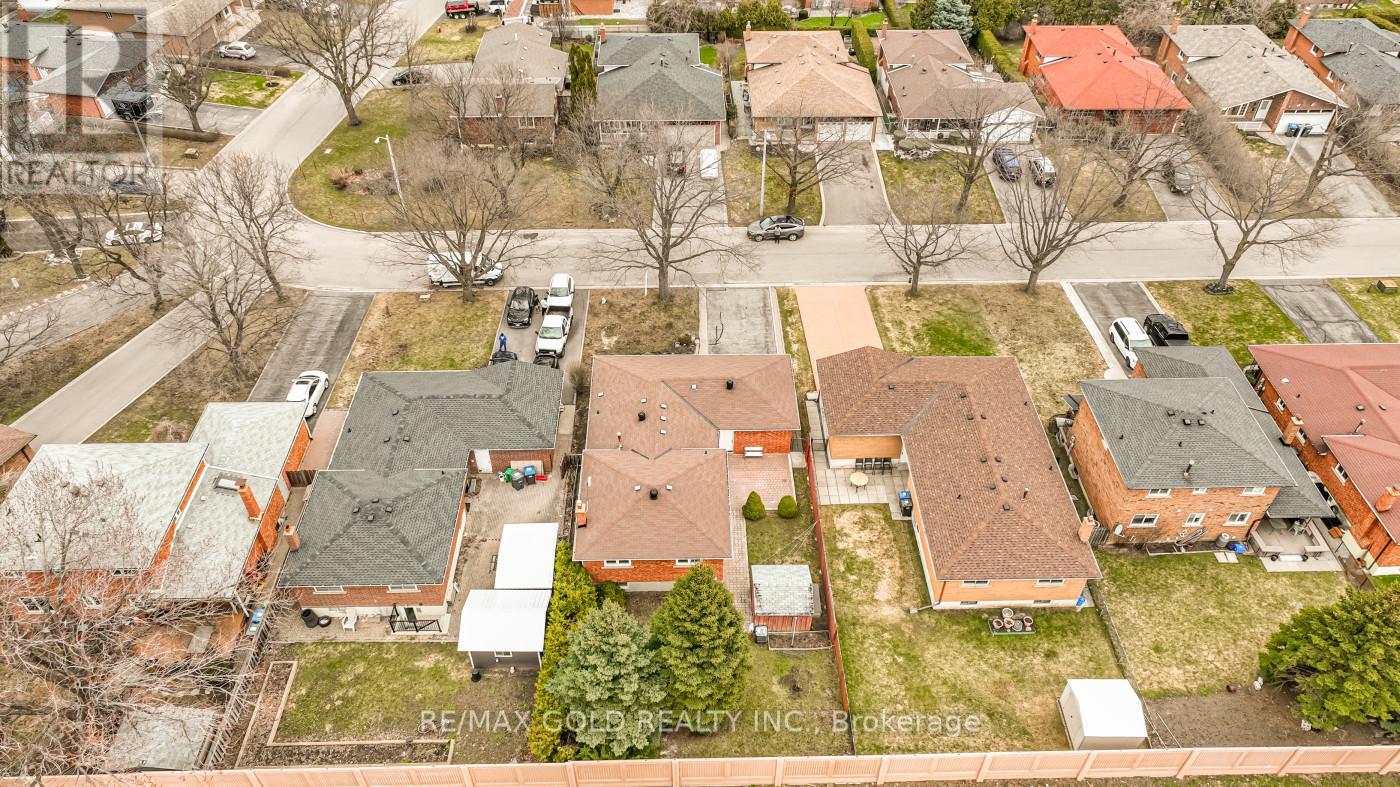 48 MALCOLM CRESCENT, Brampton (Central Park), Ontario, L6S3C8 — Photo 46