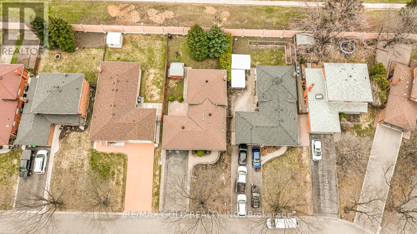 48 MALCOLM CRESCENT, Brampton (Central Park), Ontario, L6S3C8 — Photo 47