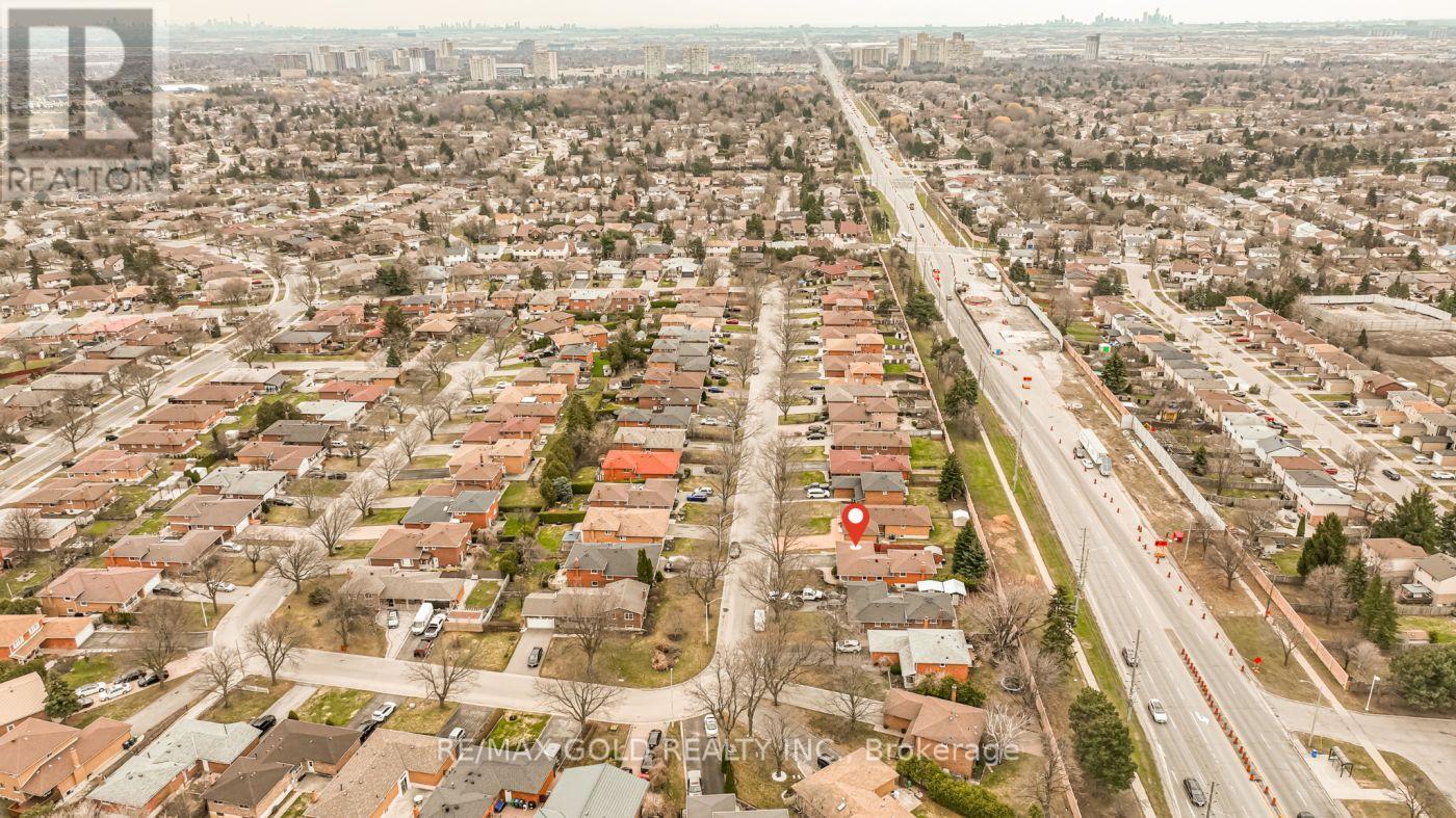 48 MALCOLM CRESCENT, Brampton (Central Park), Ontario, L6S3C8 — Photo 50