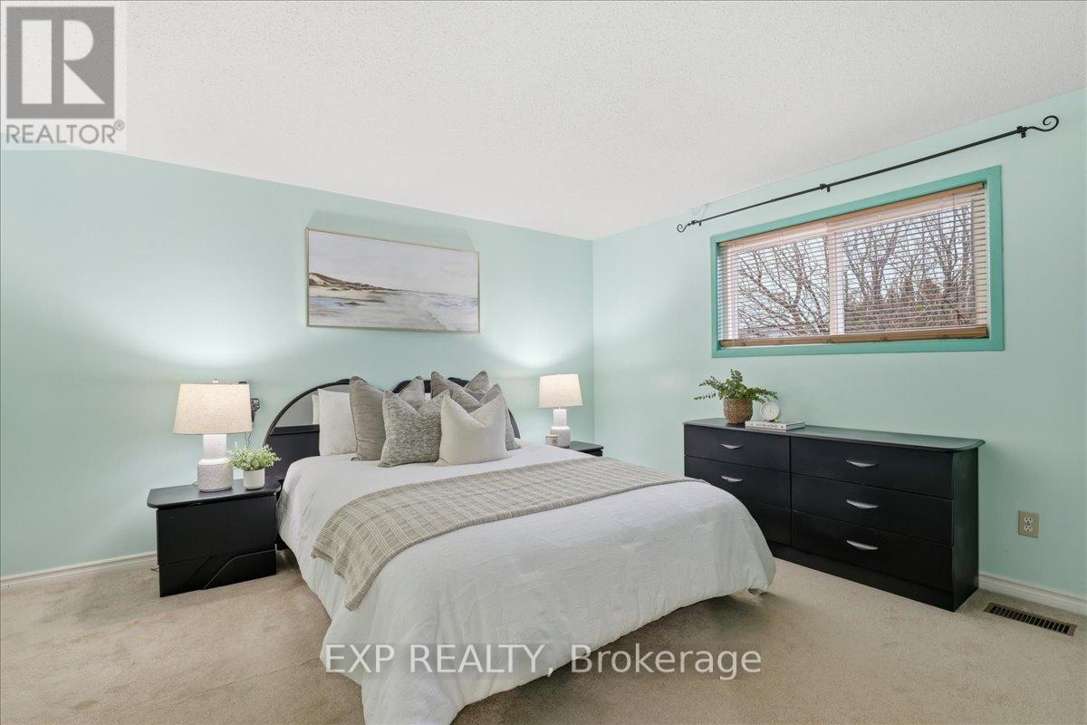 56 RUSHBROOK DRIVE, Kitchener, Ontario, N2E3C9 — Photo 12