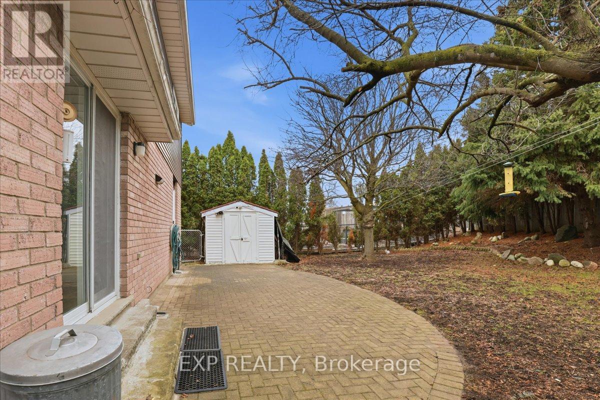 56 RUSHBROOK DRIVE, Kitchener, Ontario, N2E3C9 — Photo 6
