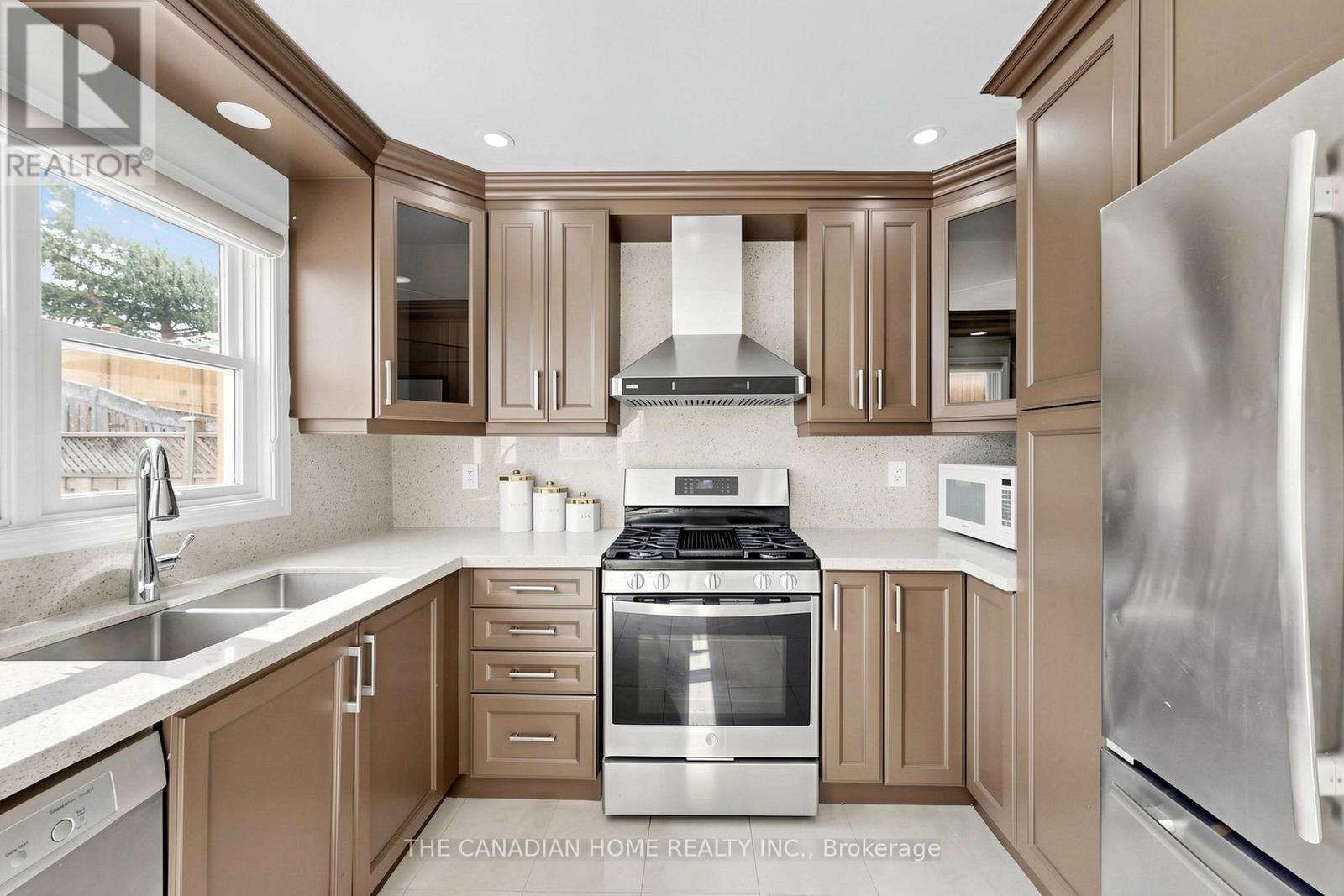 80 MT RANIER CRESCENT E, Brampton (Sandringham-Wellington), Ontario, L6R2L1 — Photo 16