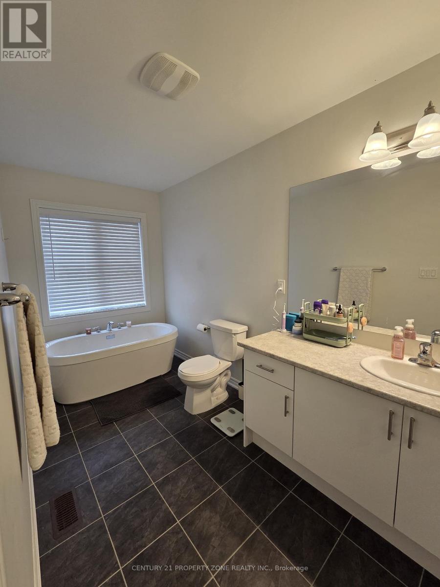 258 OKANAGAN PATH, Oshawa (Donevan), Ontario, L1H0A7 — Photo 12