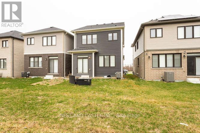 38 LILAC CIRCLE E, Haldimand, Ontario, N3W0J1 — Photo 13