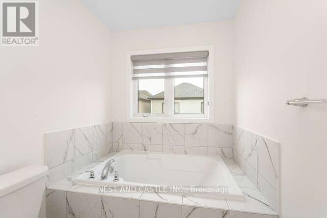 38 LILAC CIRCLE E, Haldimand, Ontario, N3W0J1 — Photo 30