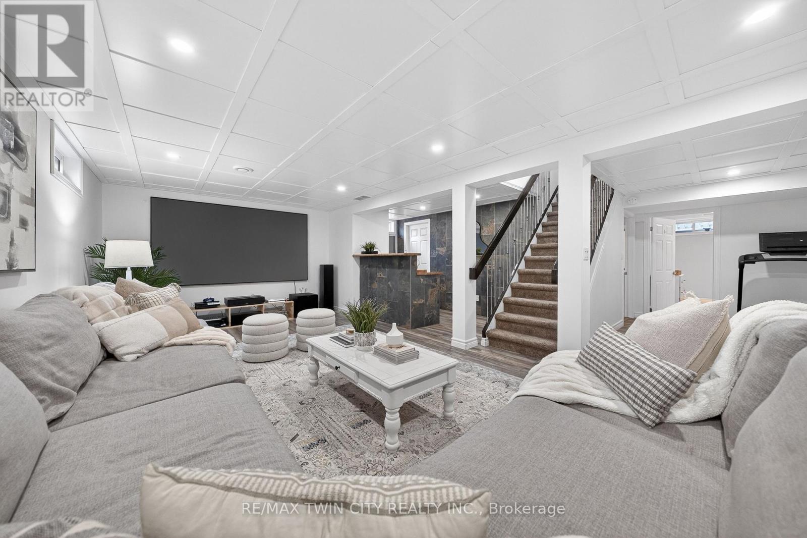 38 GLEN ABBEY COURT, Woodstock (Woodstock - South), Ontario, N4S8S9 — Photo 30