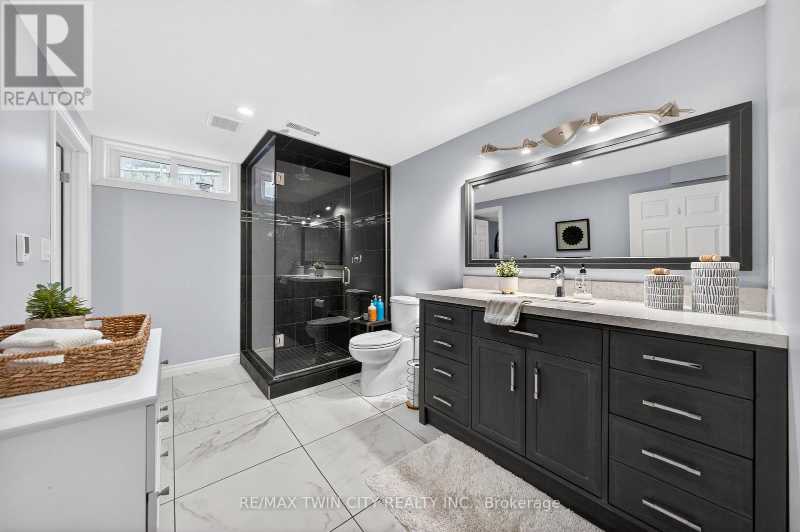 38 GLEN ABBEY COURT, Woodstock (Woodstock - South), Ontario, N4S8S9 — Photo 37