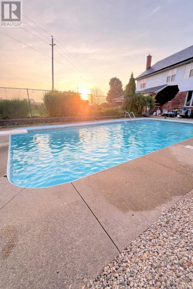 38 GLEN ABBEY COURT, Woodstock (Woodstock - South), Ontario, N4S8S9 — Photo 40