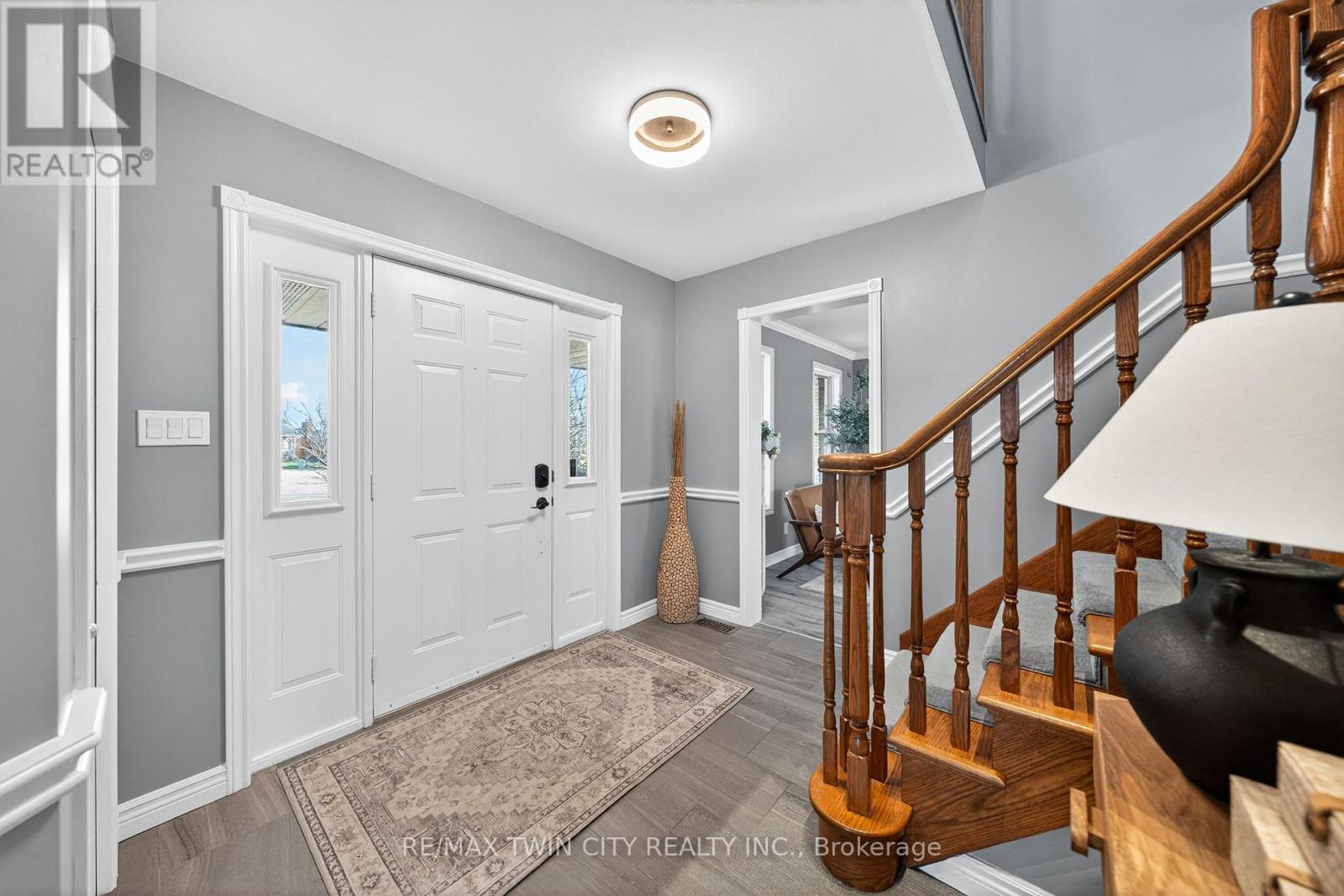 38 GLEN ABBEY COURT, Woodstock (Woodstock - South), Ontario, N4S8S9 — Photo 5