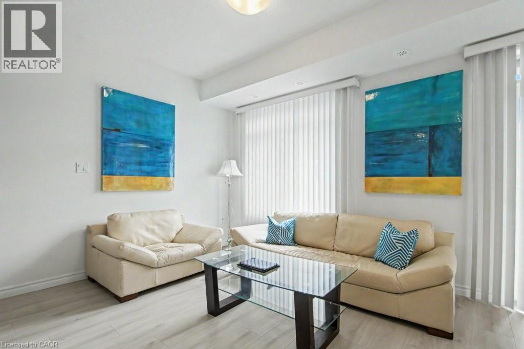 53 LOMOND Lane, Kitchener, Ontario, N2R0T6 — Photo 3