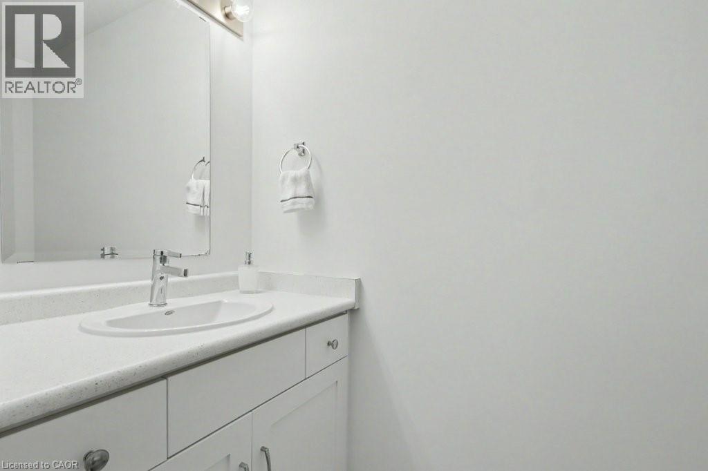 53 LOMOND Lane, Kitchener, Ontario, N2R0T6 — Photo 7