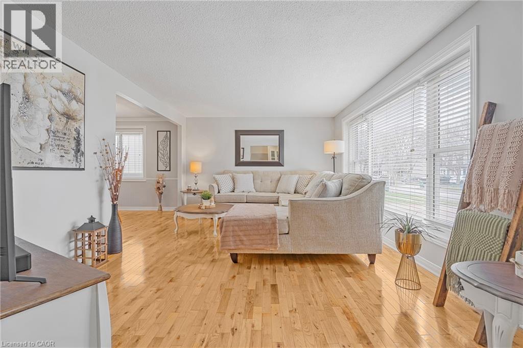 153 THE GREENWAY, Cambridge, Ontario, N1R6L6 — Photo 14