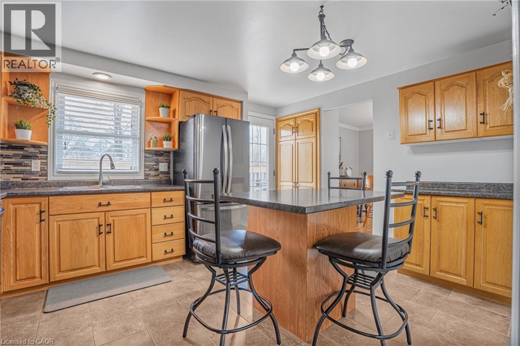 153 THE GREENWAY, Cambridge, Ontario, N1R6L6 — Photo 9