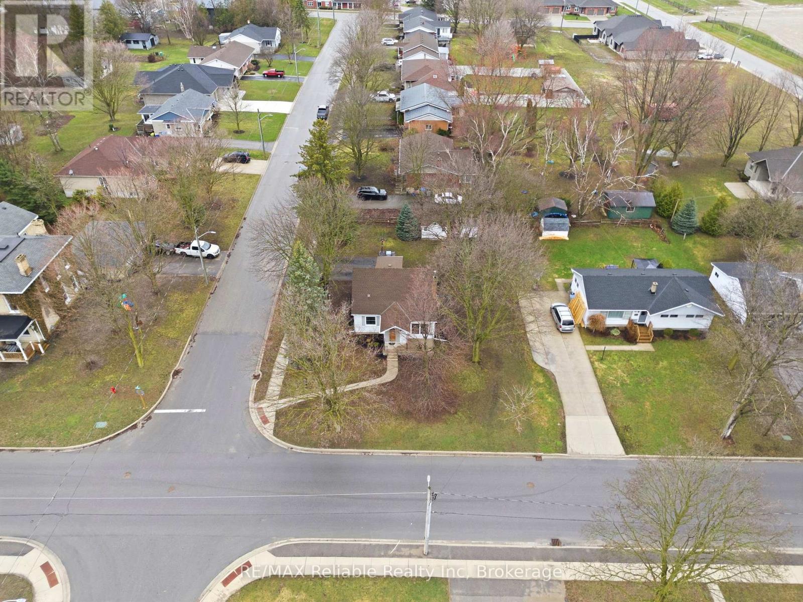 45 WHITEHEAD STREET, Central Huron (Clinton), Ontario, N0M1L0 — Photo 41