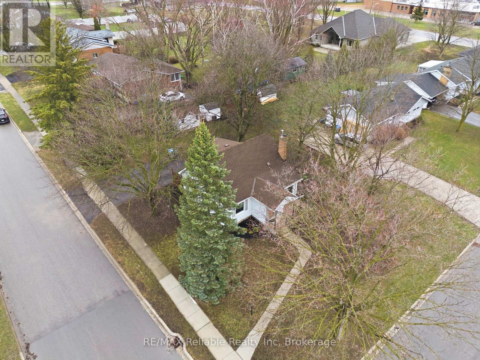 45 WHITEHEAD STREET, Central Huron (Clinton), Ontario, N0M1L0 — Photo 7