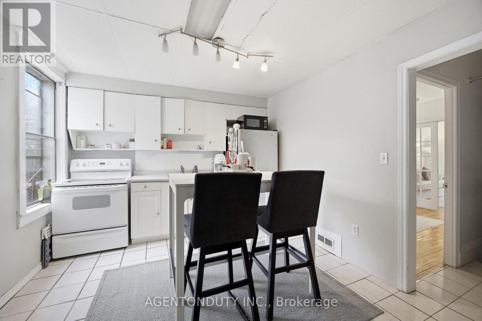 51 PERTH AVENUE, Toronto (Dufferin Grove), Ontario, M6R2C1 — Photo 10