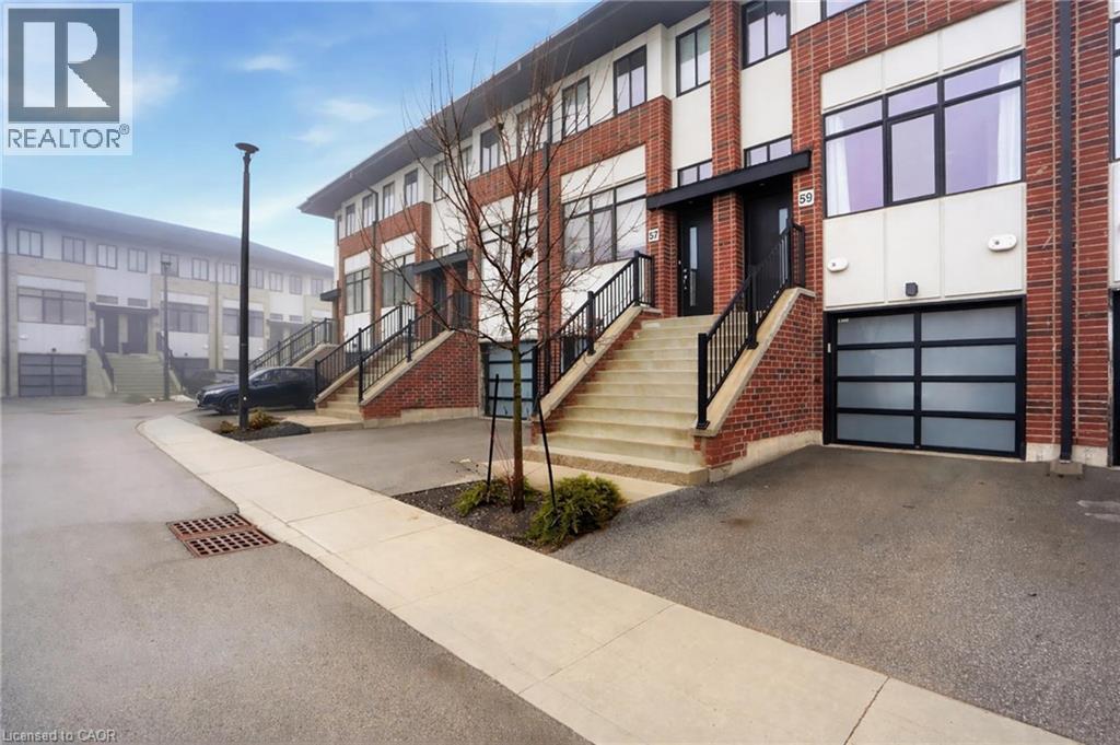 59 MARKLE Crescent, Ancaster, Ontario, L9G0H3 — Photo 2