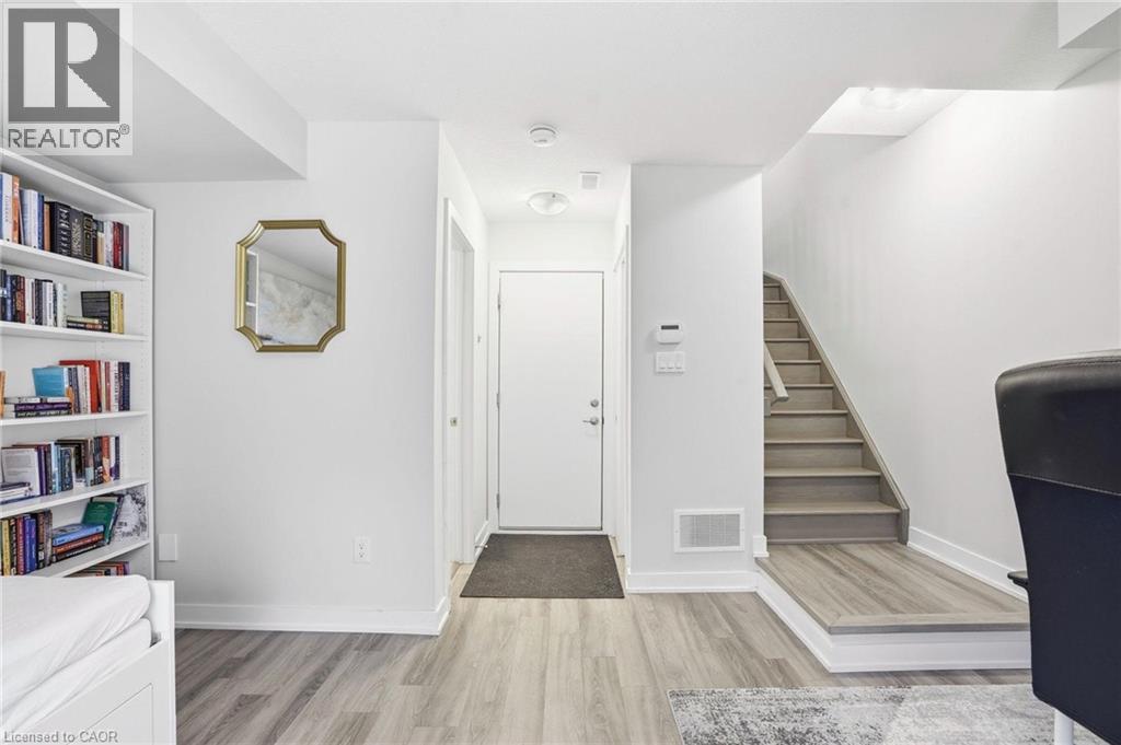 59 MARKLE Crescent, Ancaster, Ontario, L9G0H3 — Photo 24