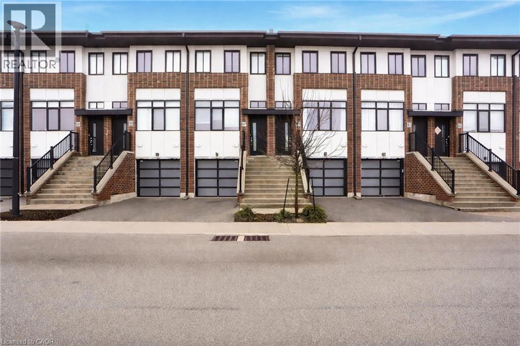 59 MARKLE Crescent, Ancaster, Ontario, L9G0H3 — Photo 3