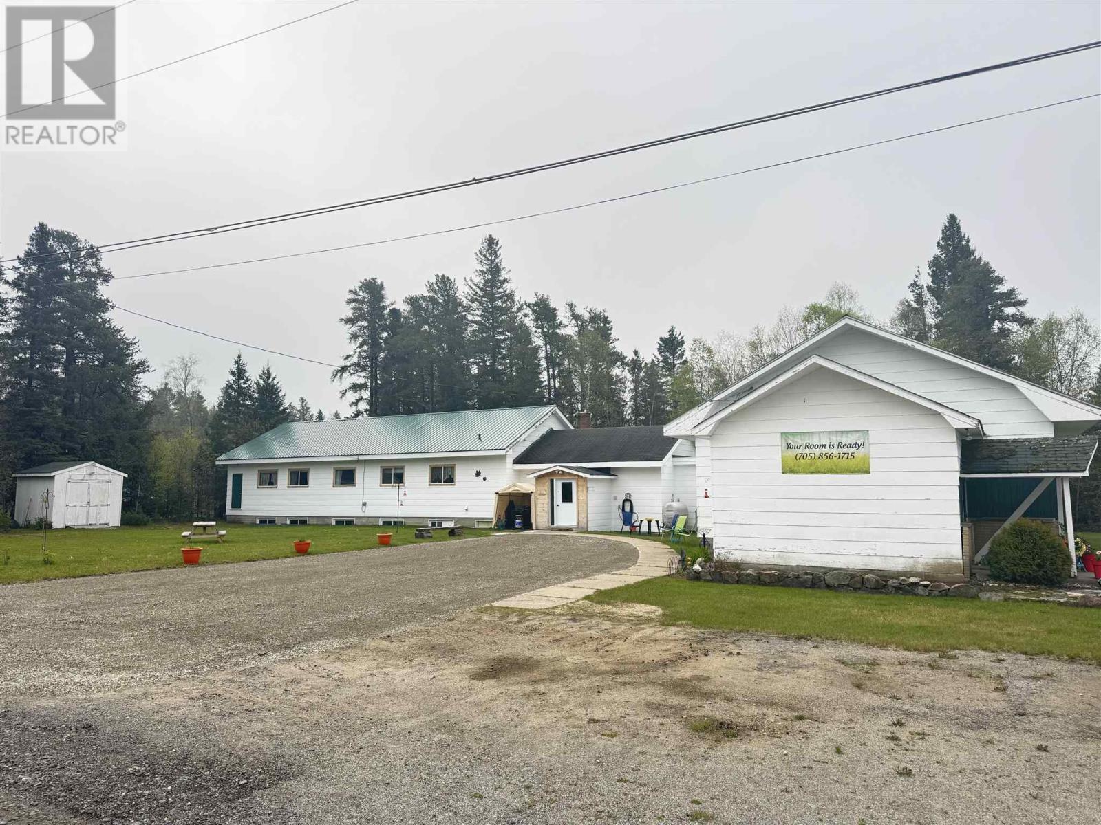 323 Hardy AVE, Wawa, Ontario, P0S1K0 — Photo 2