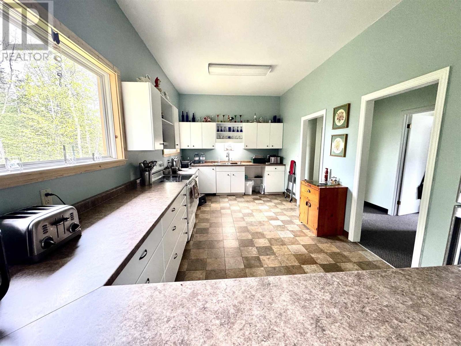 323 Hardy AVE, Wawa, Ontario, P0S1K0 — Photo 8