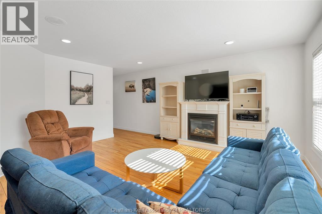 208 HUDSON DRIVE, Chatham, Ontario, N7L0A4 — Photo 10