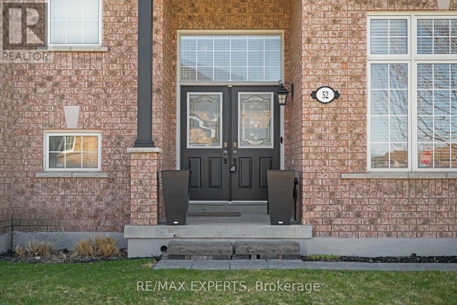 52 GORERIDGE CRESCENT, Brampton (Bram East), Ontario, L6P1P1 — Photo 6