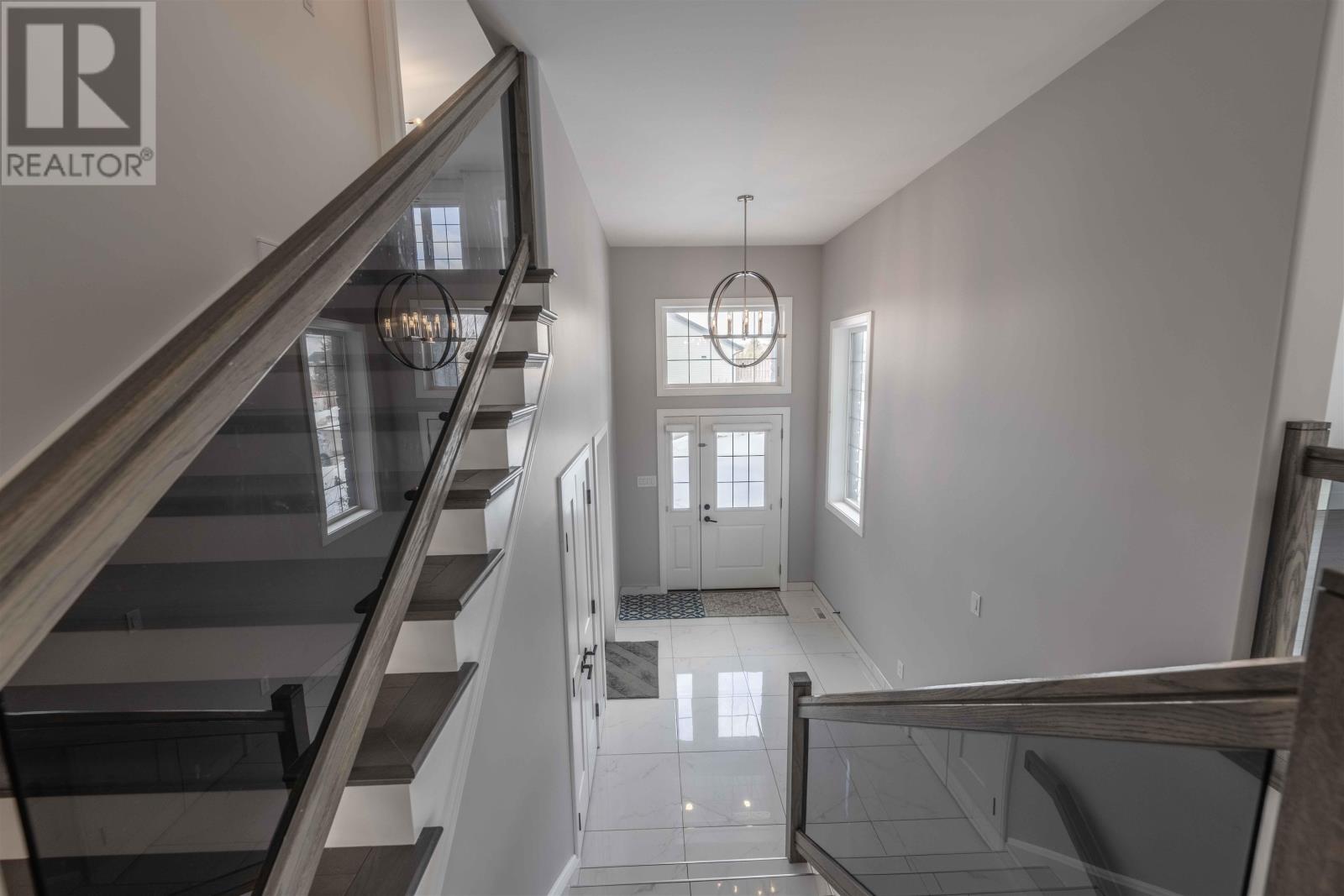 705 Fieldstone PL, Thunder Bay, Ontario, P7B3Z7 — Photo 5
