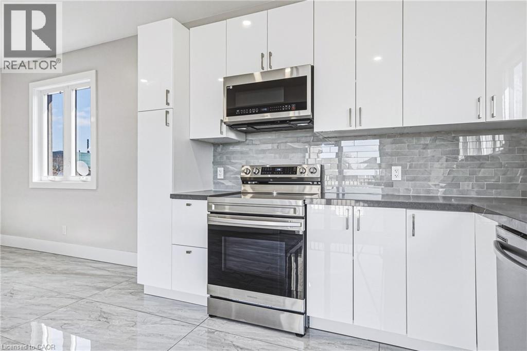 68 VANSITMART Avenue, Hamilton, Ontario, L8H3A5 — Photo 23