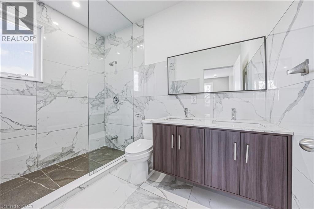 68 VANSITMART Avenue, Hamilton, Ontario, L8H3A5 — Photo 30