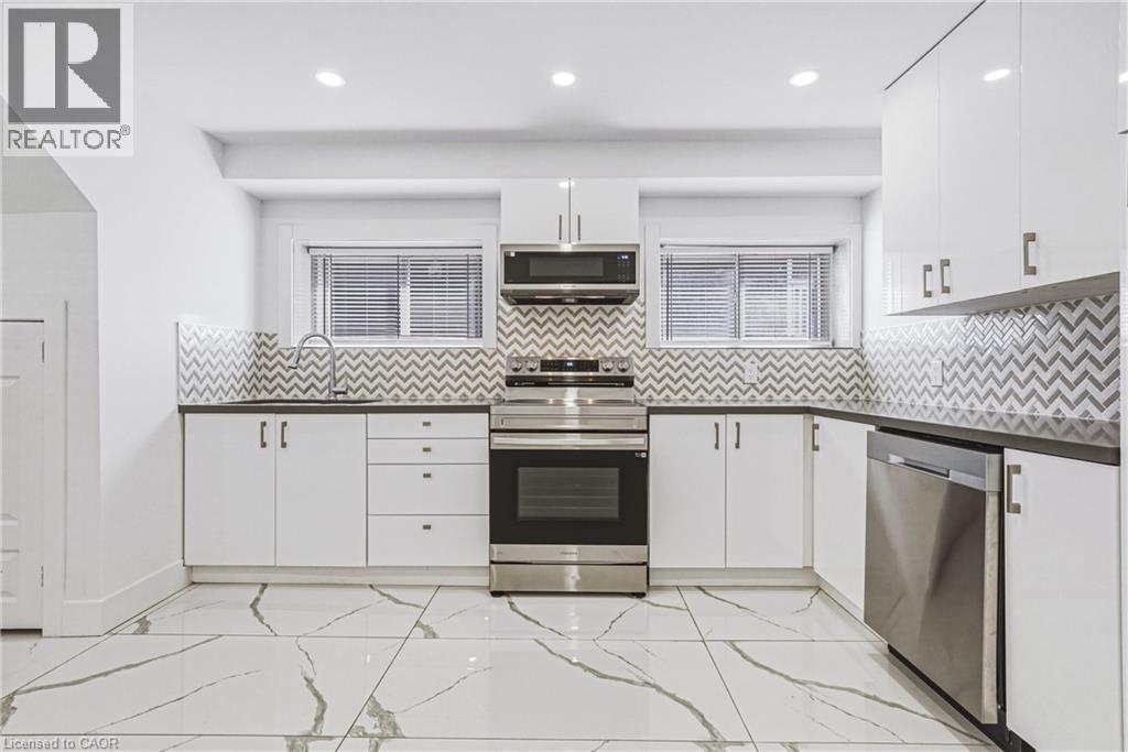 68 VANSITMART Avenue, Hamilton, Ontario, L8H3A5 — Photo 33