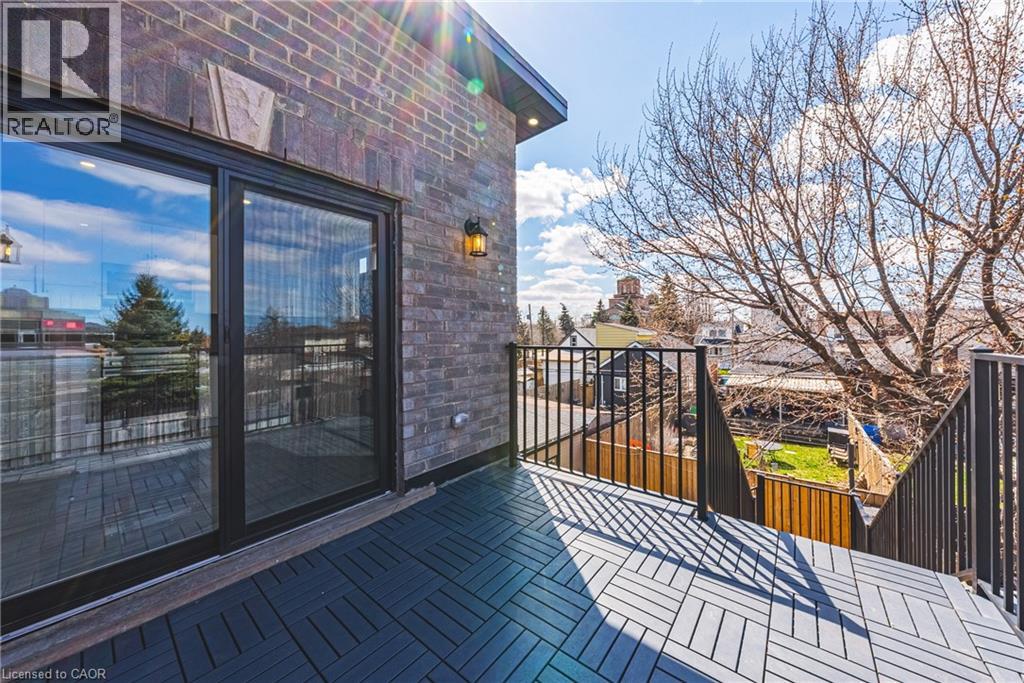 68 VANSITMART Avenue, Hamilton, Ontario, L8H3A5 — Photo 42