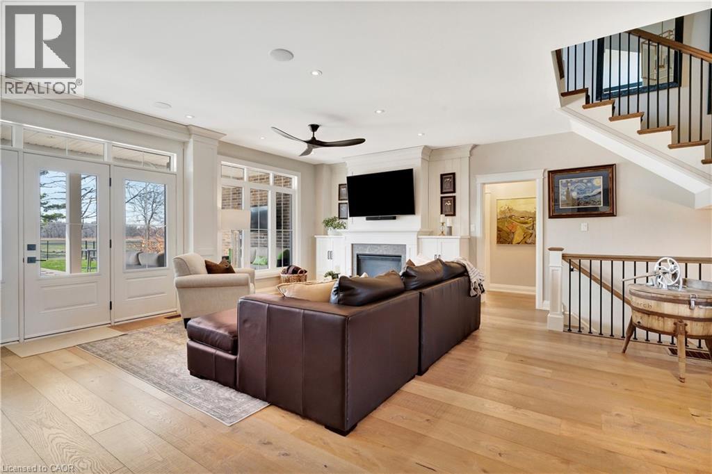 42 PARSONAGE Road, Ancaster, Ontario, N3T5M1 — Photo 8